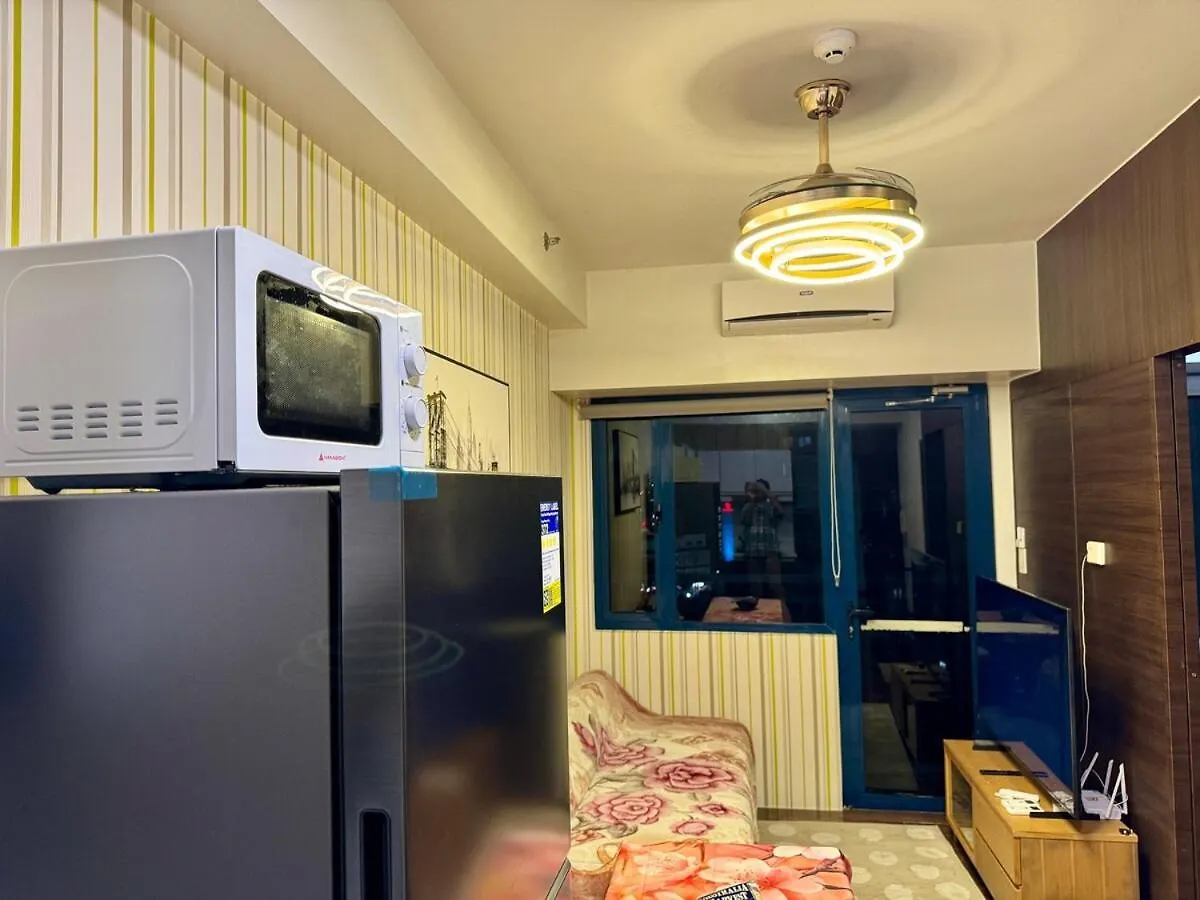 3 Bedroom Air Condo Pool Perfect Holiday Gym Swim 300 Mbps Manila 0*,  Philippines