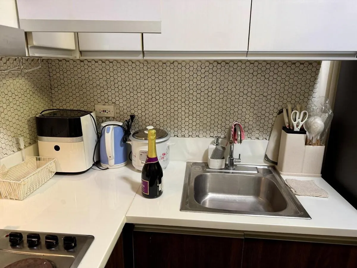 3 Bedroom Air Condo Pool Perfect Holiday Gym Swim 300 Mbps Manila Philippines