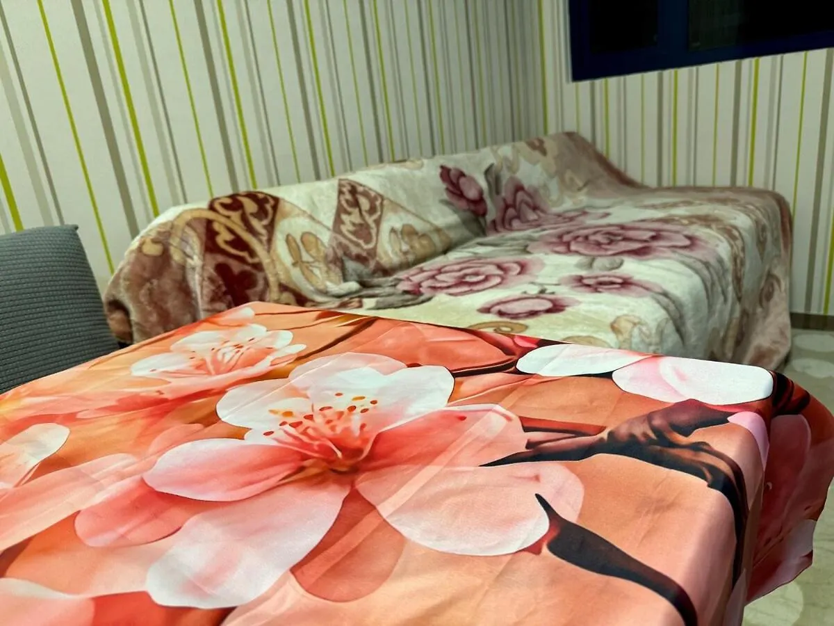 3 Bedroom Air Condo Pool Perfect Holiday Gym Swim 300 Mbps Manila Apartment