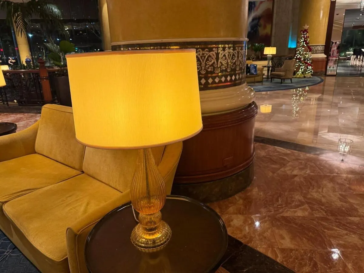 Apartment 3 Bedroom Air Condo Pool Perfect Holiday Gym Swim 300 Mbps Manila